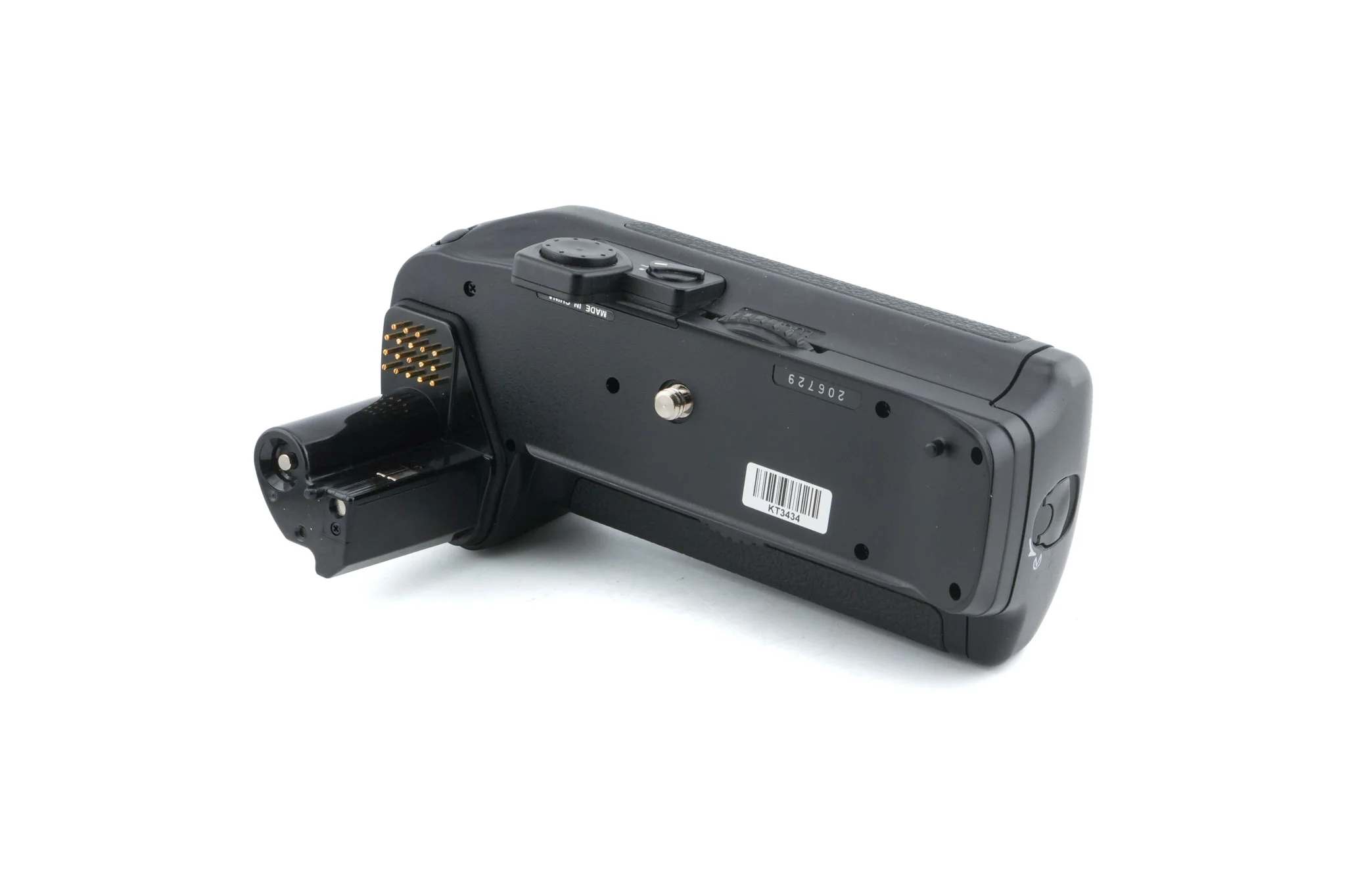Nikon MB-40 Multi-Power Battery Pack - Image 3