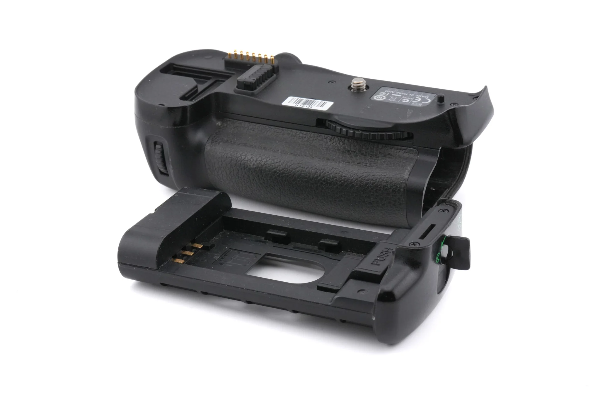 Nikon MB-D10 Multi-Power Battery Pack - Image 3