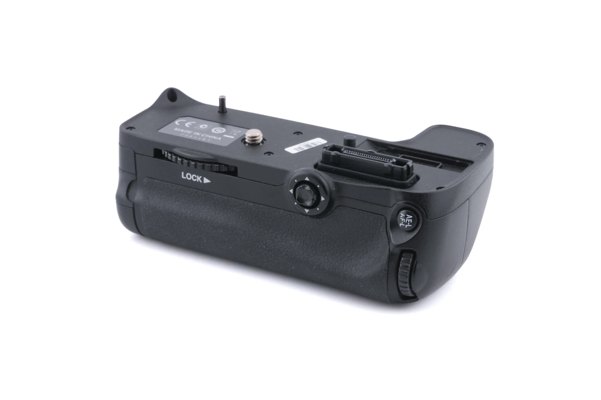 Nikon MB-D11 Multi Power Battery Pack - Image 2