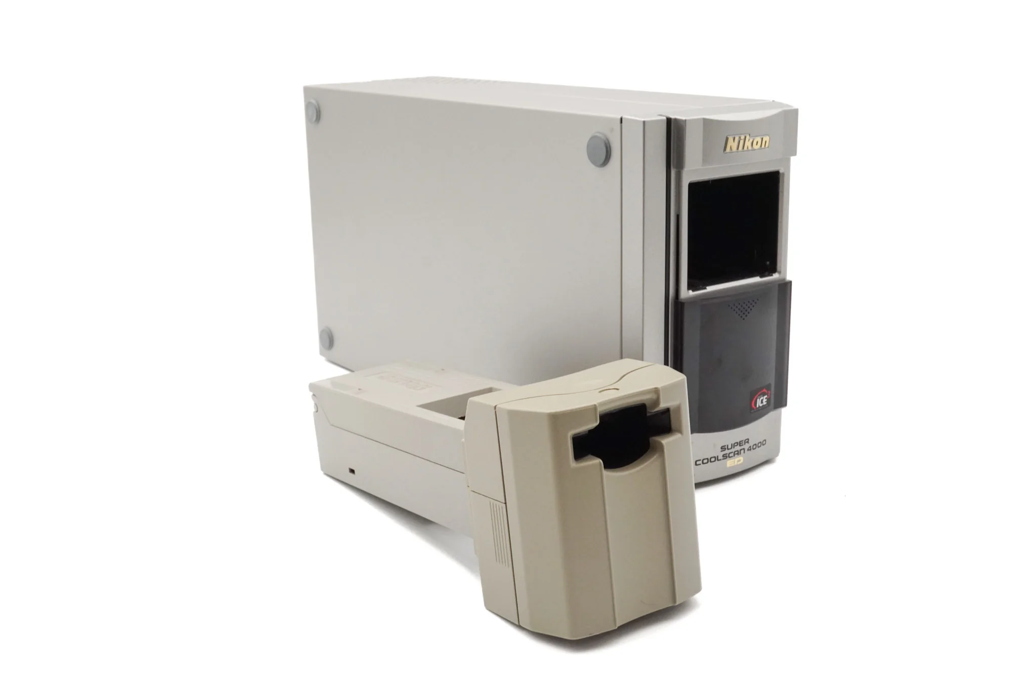 Nikon Super Coolscan 4000 + SA-21 Strip Film Adapter - Image 5
