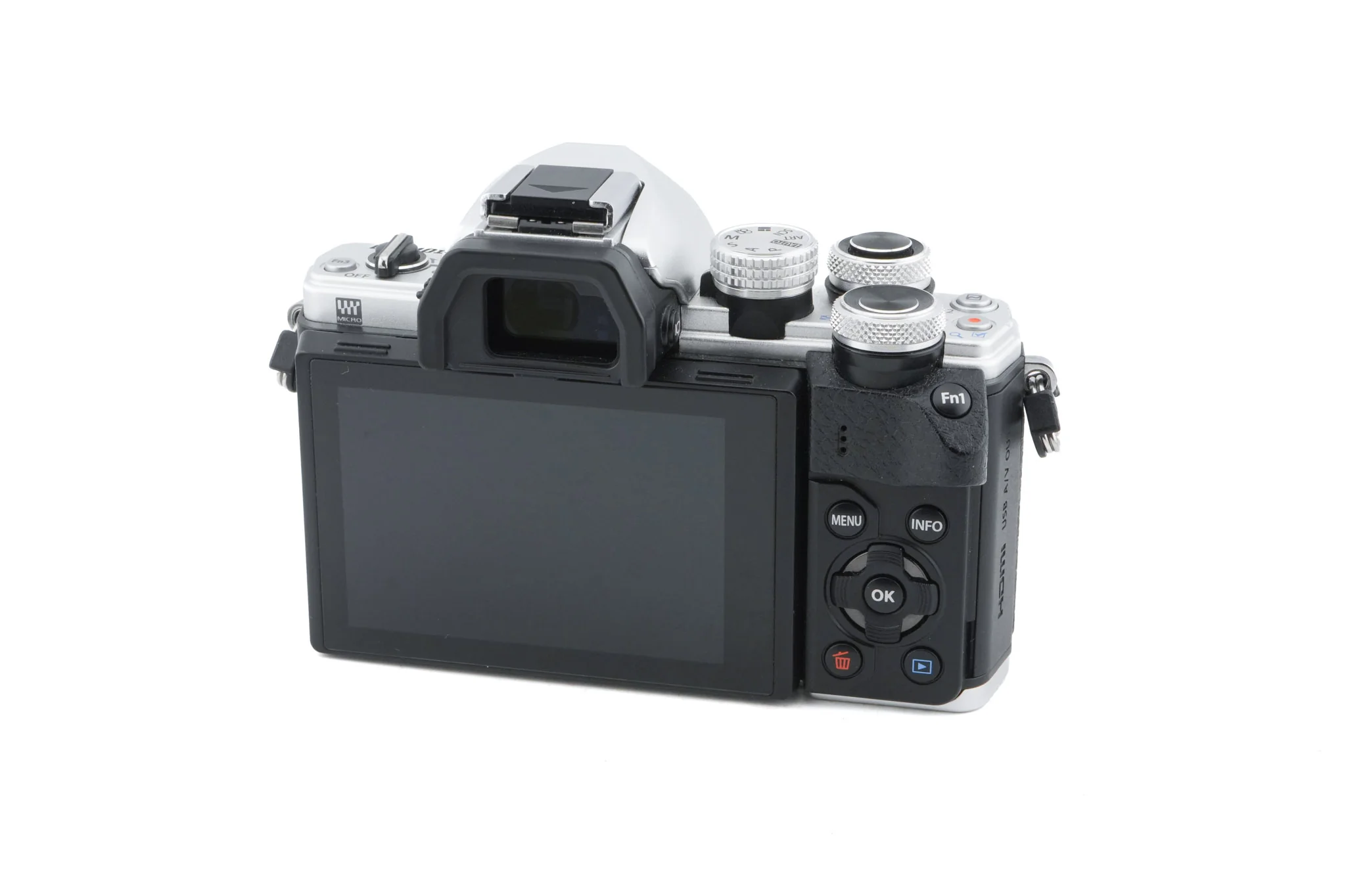 Olympus OM-D E-M10 Mark II - Image 3