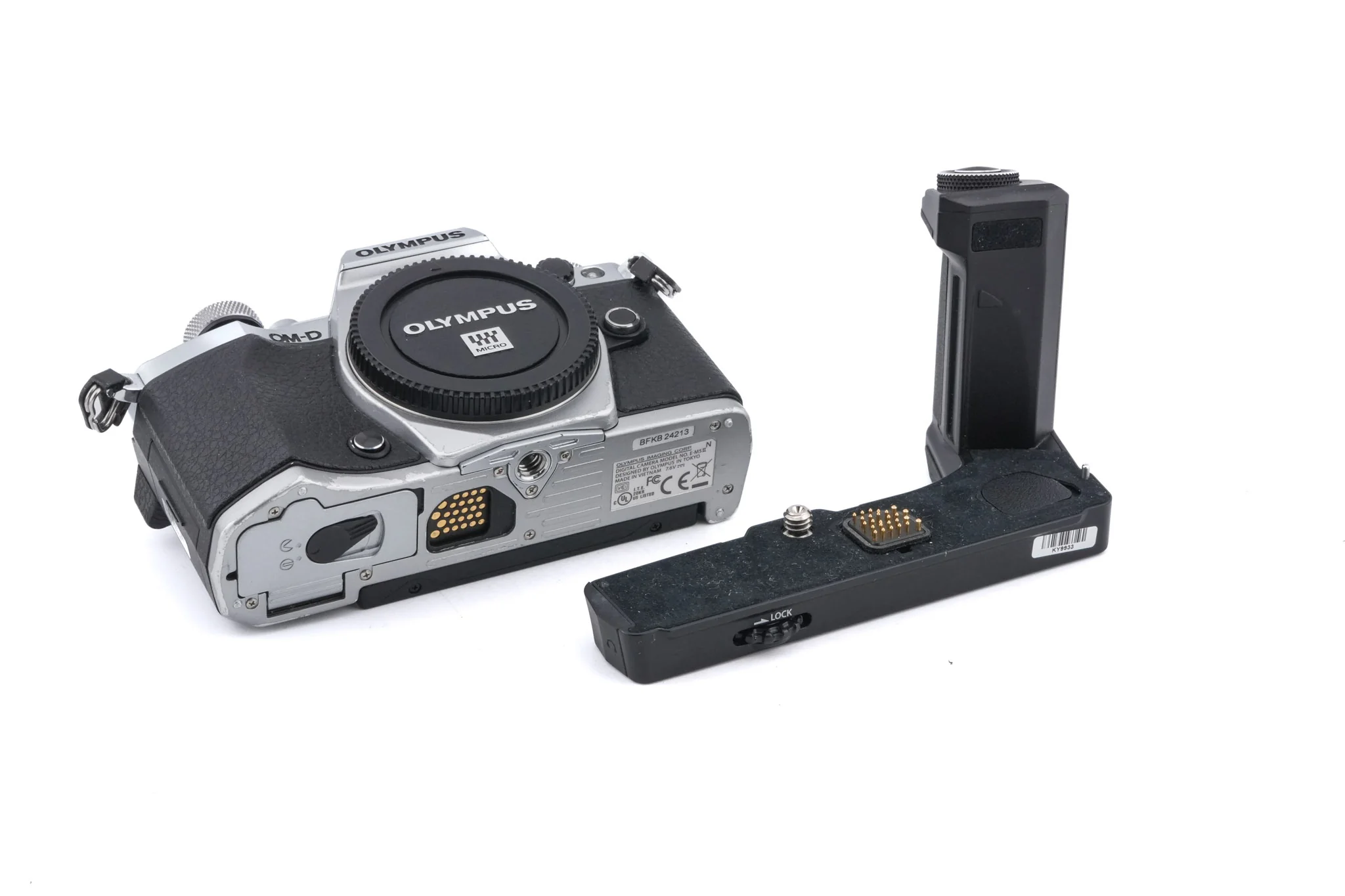 Olympus OM-D E-M5 Mark II + HLD-6P Power Battery Holder + HLD-8G Camera Grip - Image 7