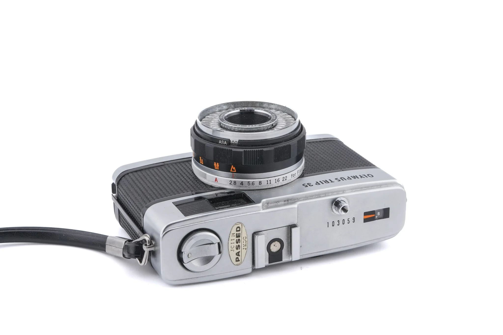 Olympus Trip 35 - Image 3