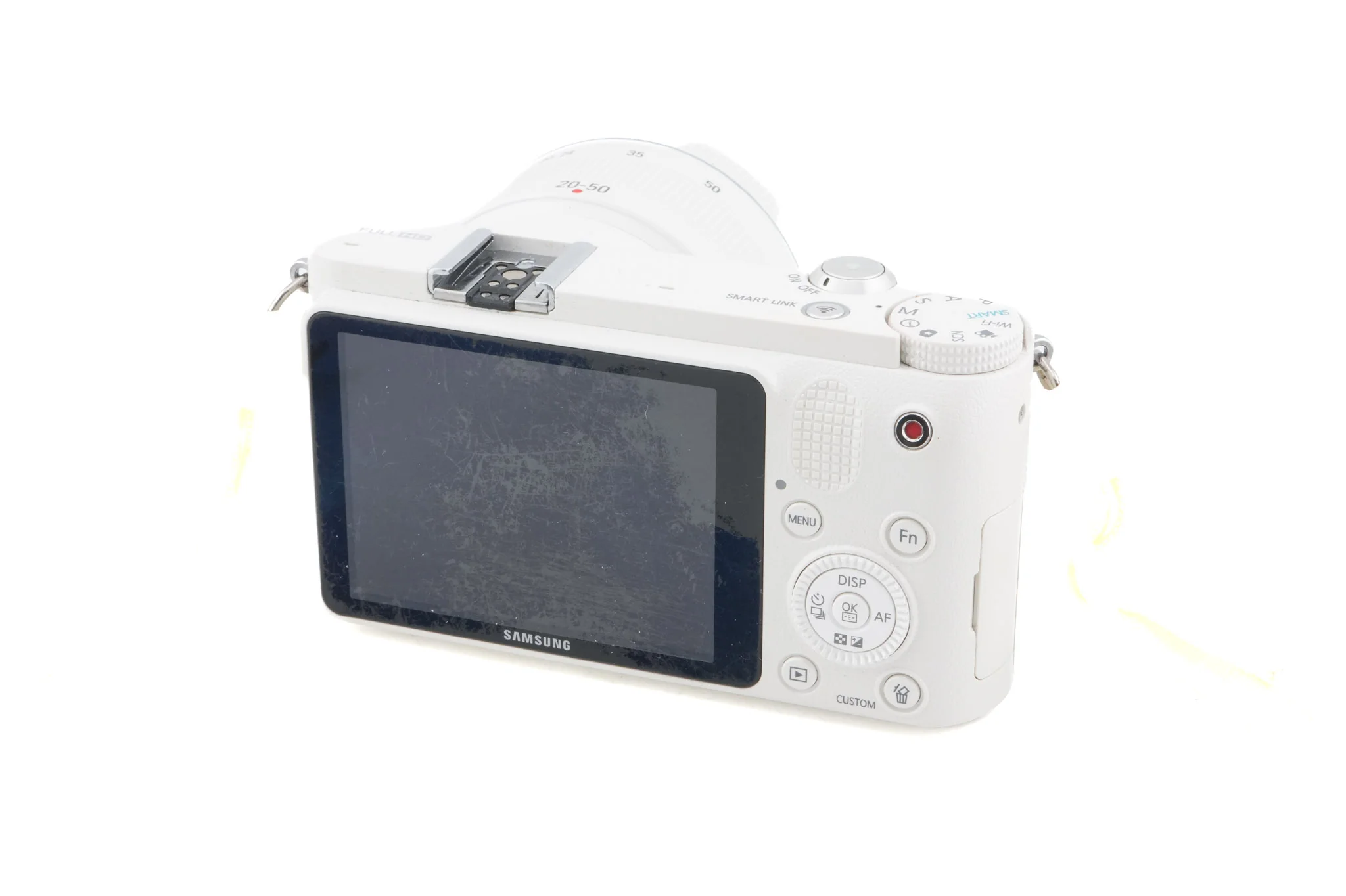 Samsung NX1000 + 20-50mm f3.5-5.6 II ED i-Function - Image 2