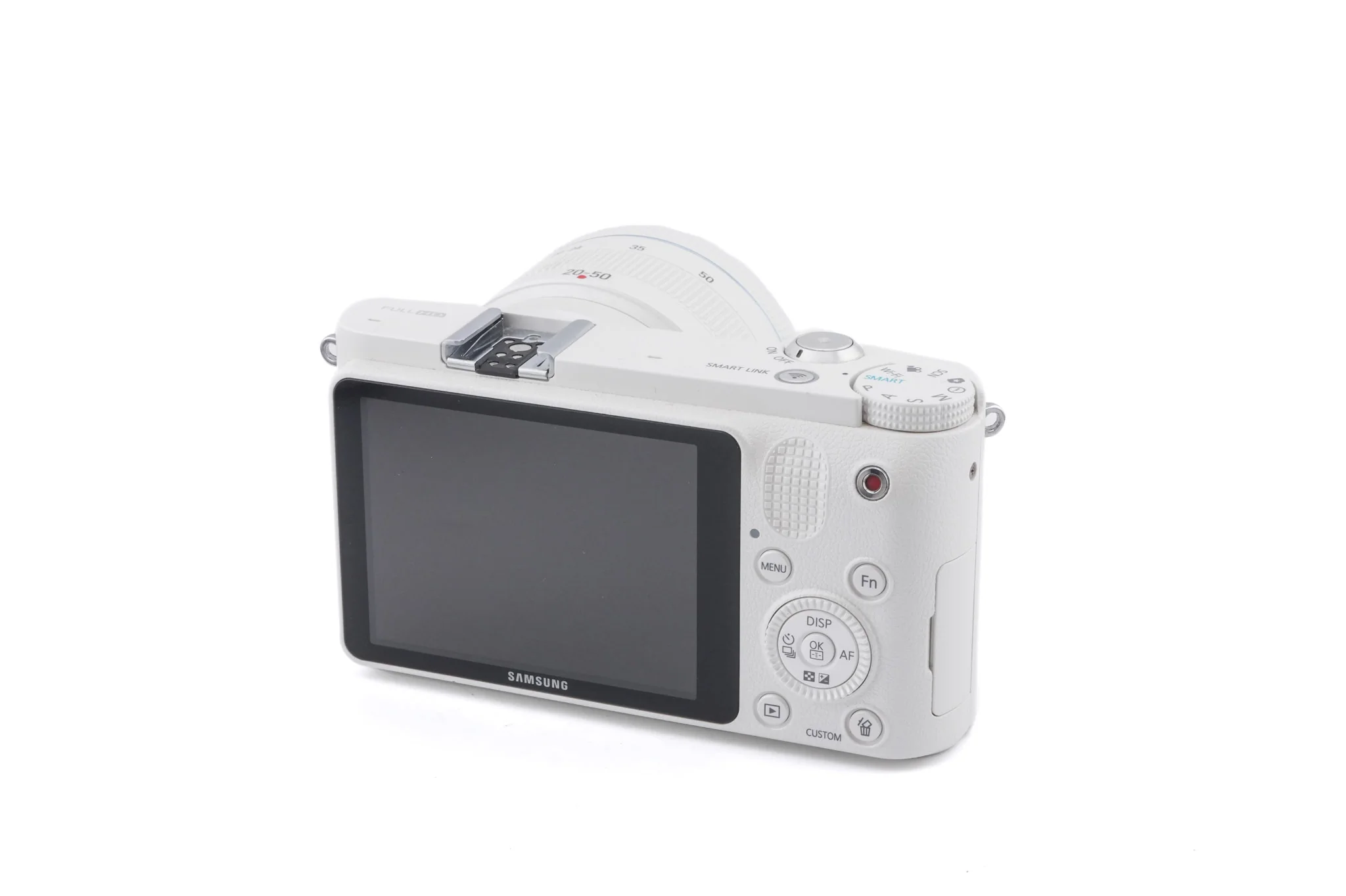 Samsung NX1100 + 20-50mm f3.5-5.6 II ED i-Function - Image 4