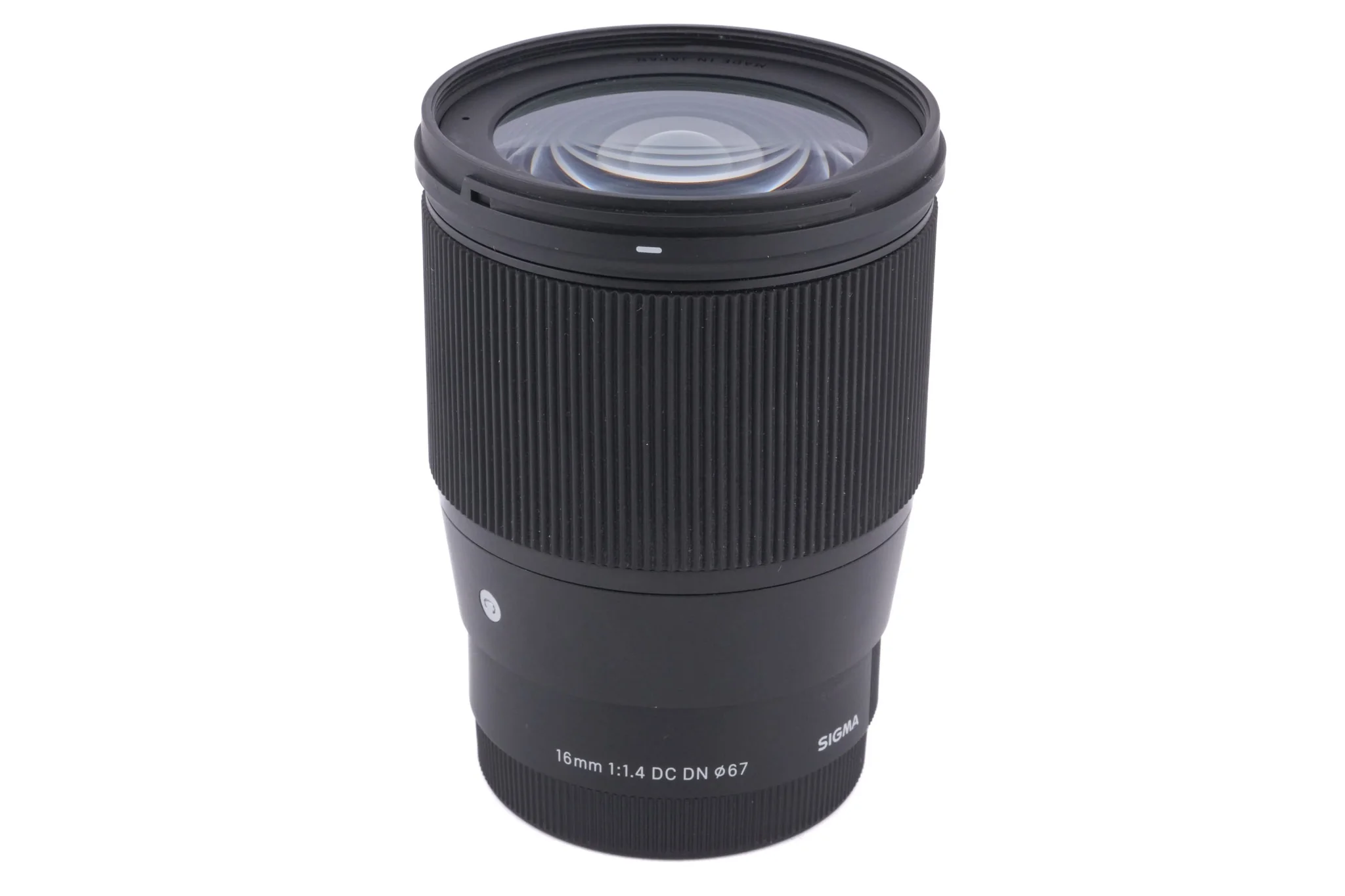 Sigma 16mm f1.4 DC DN Contemporary (017)