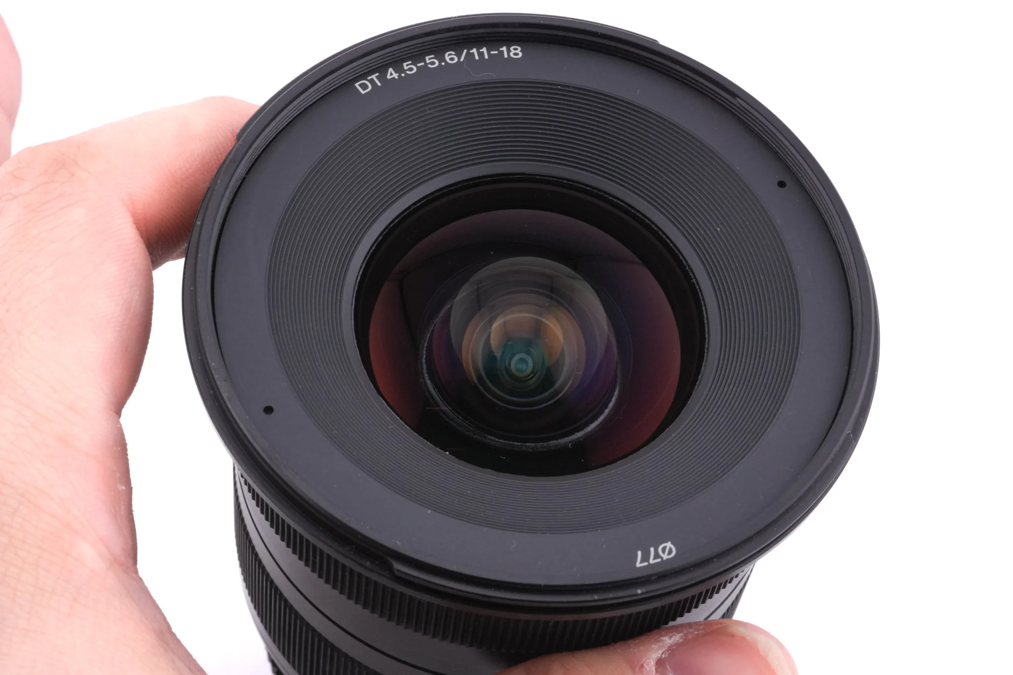 Sony 11-18mm f4.5-5.6 DT (SAL1118) - Image 3