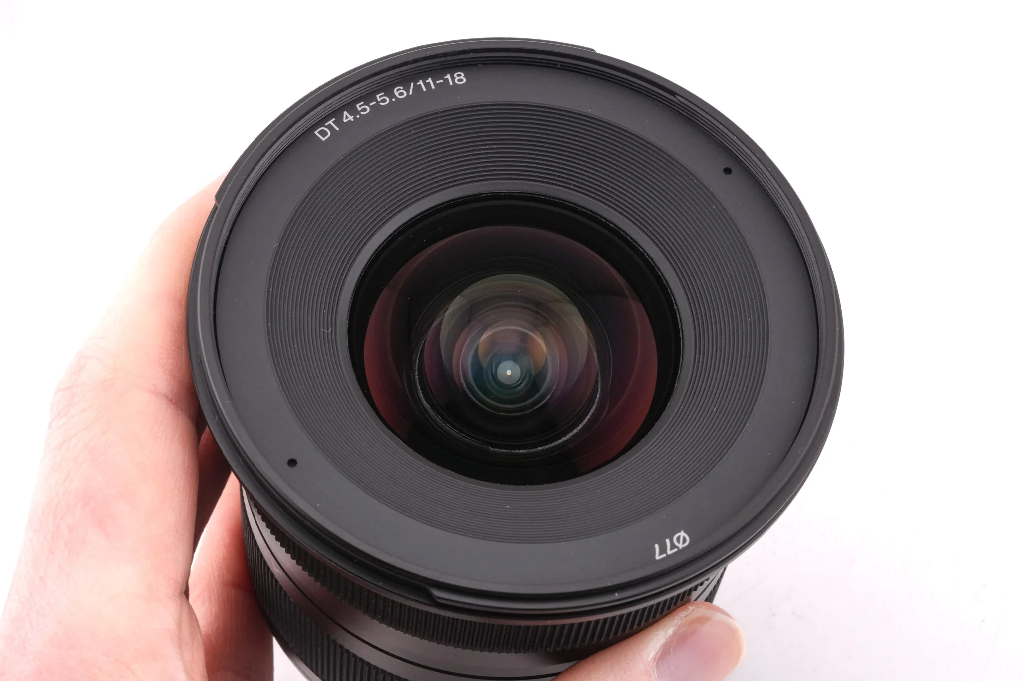 Sony 11-18mm f4.5-5.6 DT (SAL1118) - Image 5