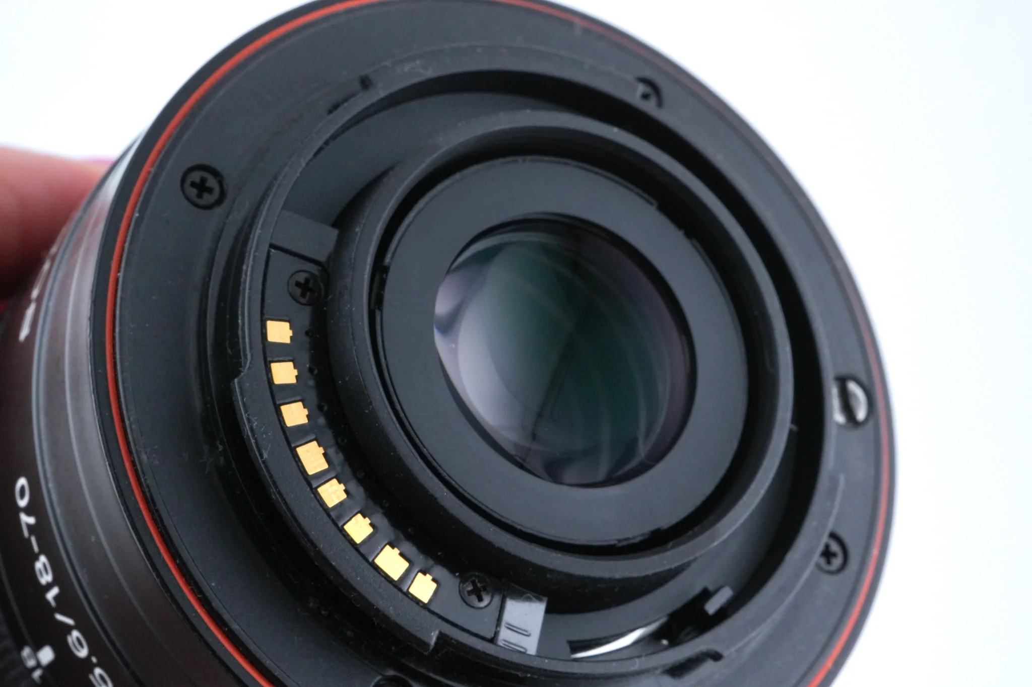 Sony 18-70mm f3.5-5.6 DT Macro (SAL1870) - Image 4