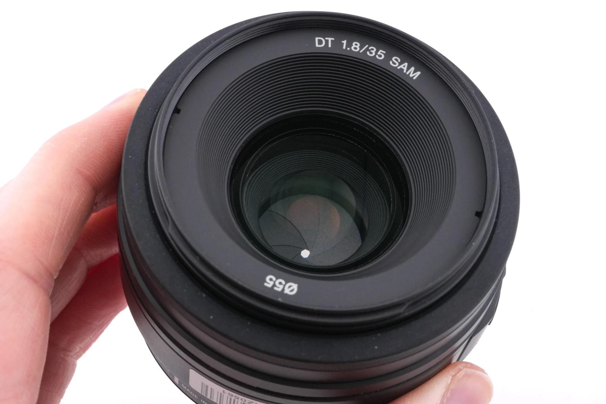 Sony 35mm f1.8 DT SAM (SAL35F18) - Image 3
