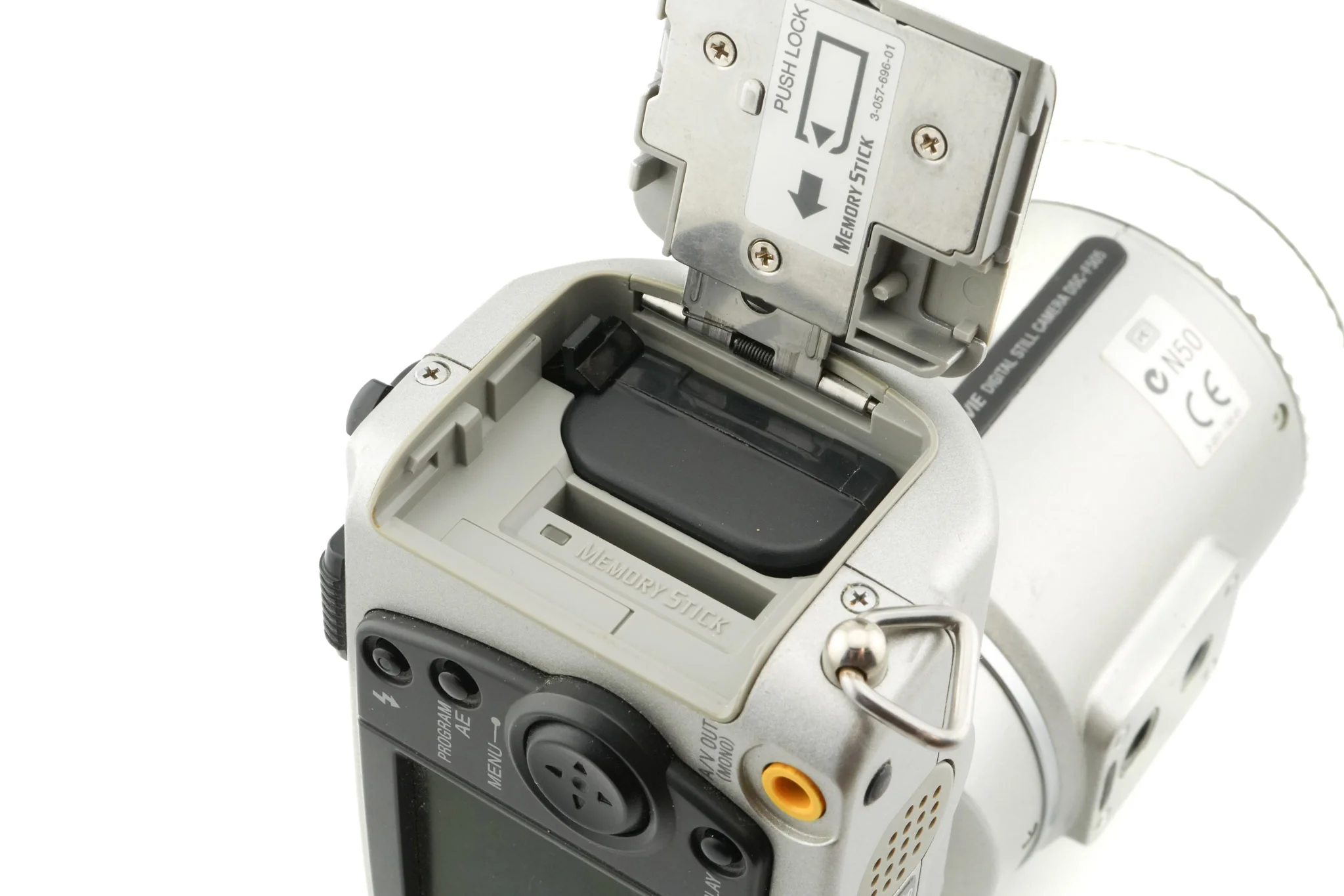 Sony Cyber-Shot DSC-F505 - Image 7