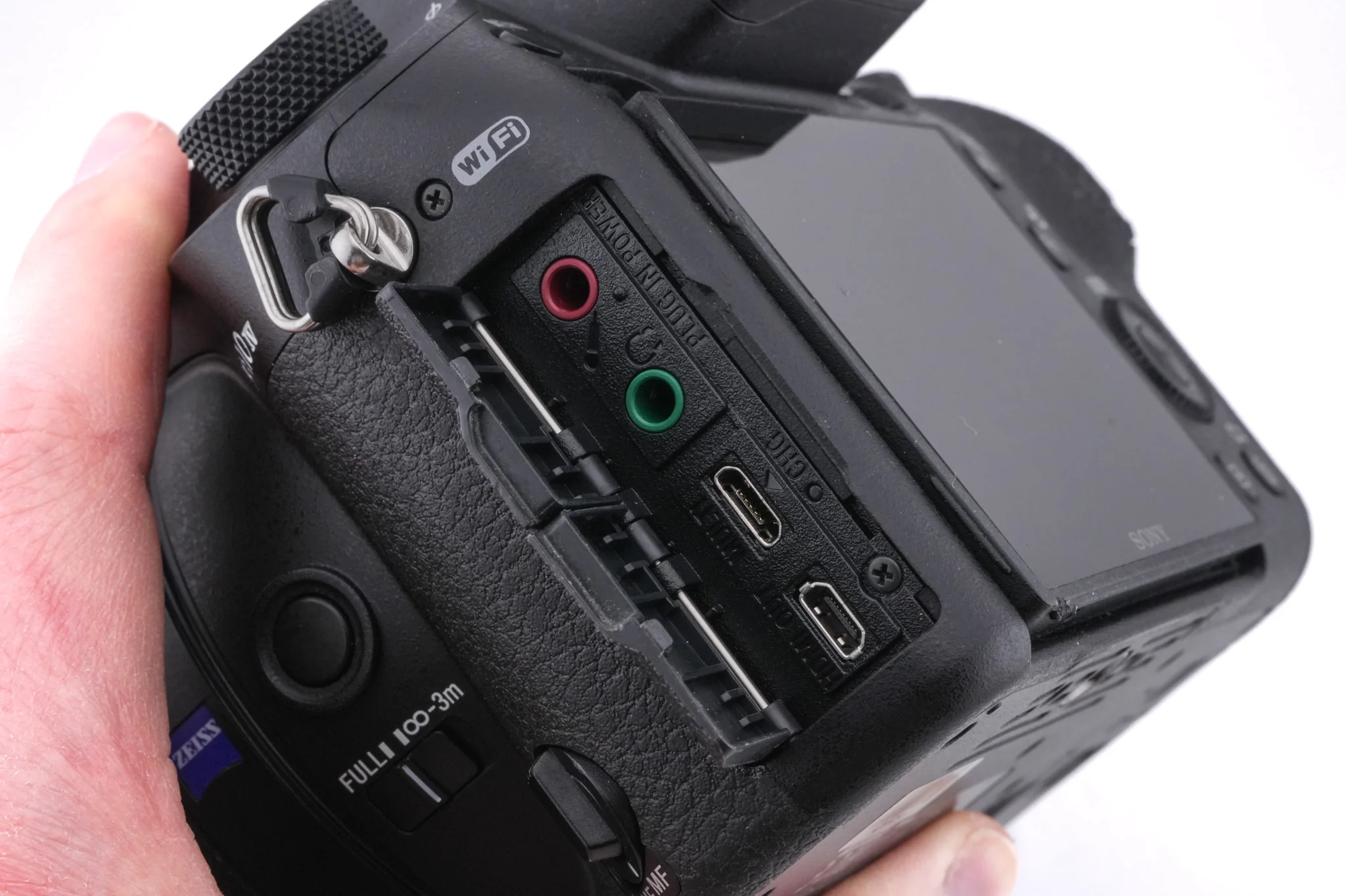 Sony Cyber-Shot DSC-RX10 IV - Image 9