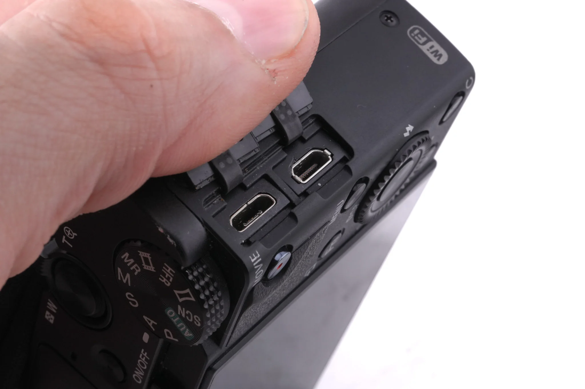 Sony Cyber-Shot DSC-RX100 VI - Image 7