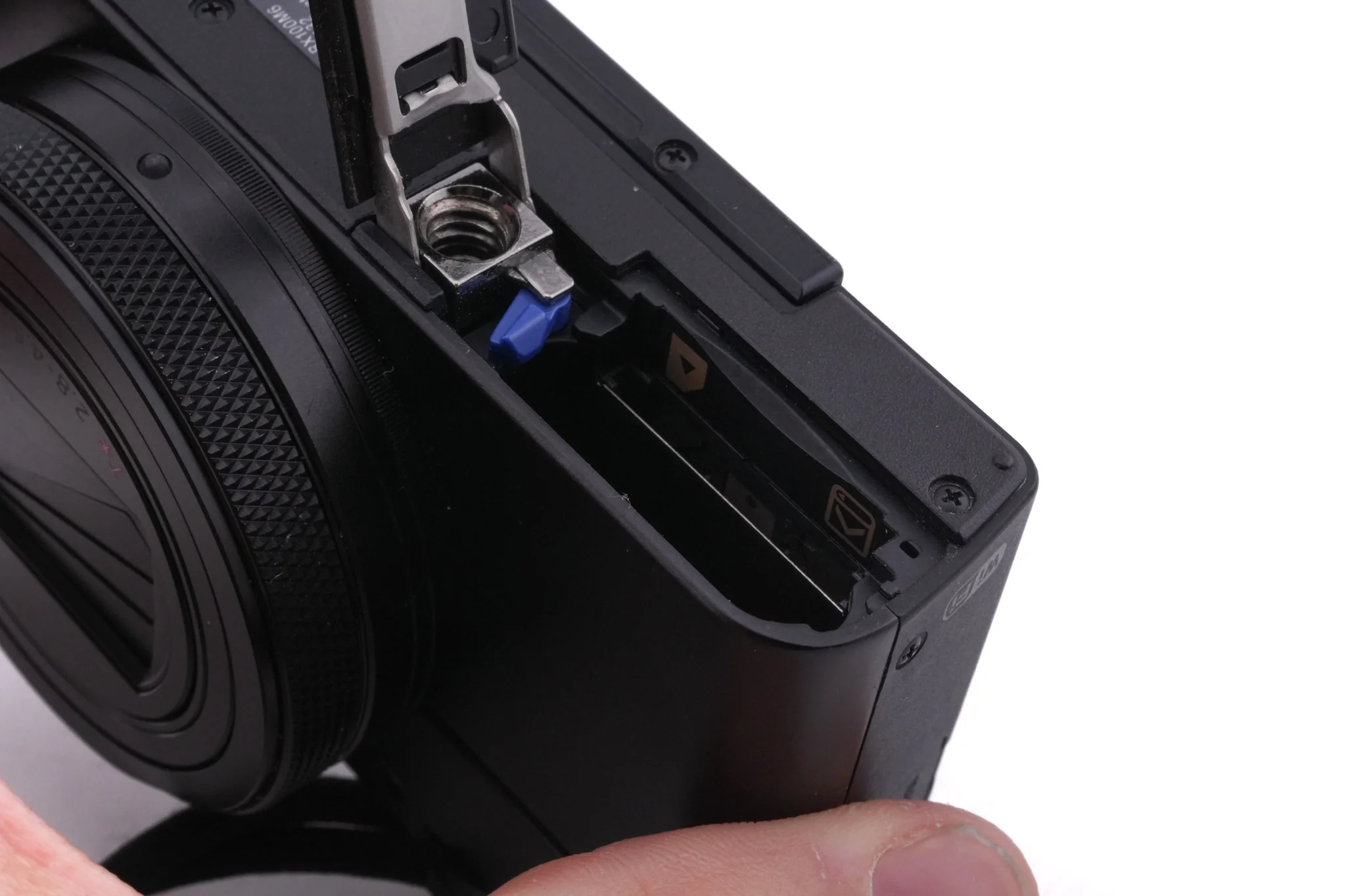 Sony Cyber-Shot DSC-RX100 VI - Image 8