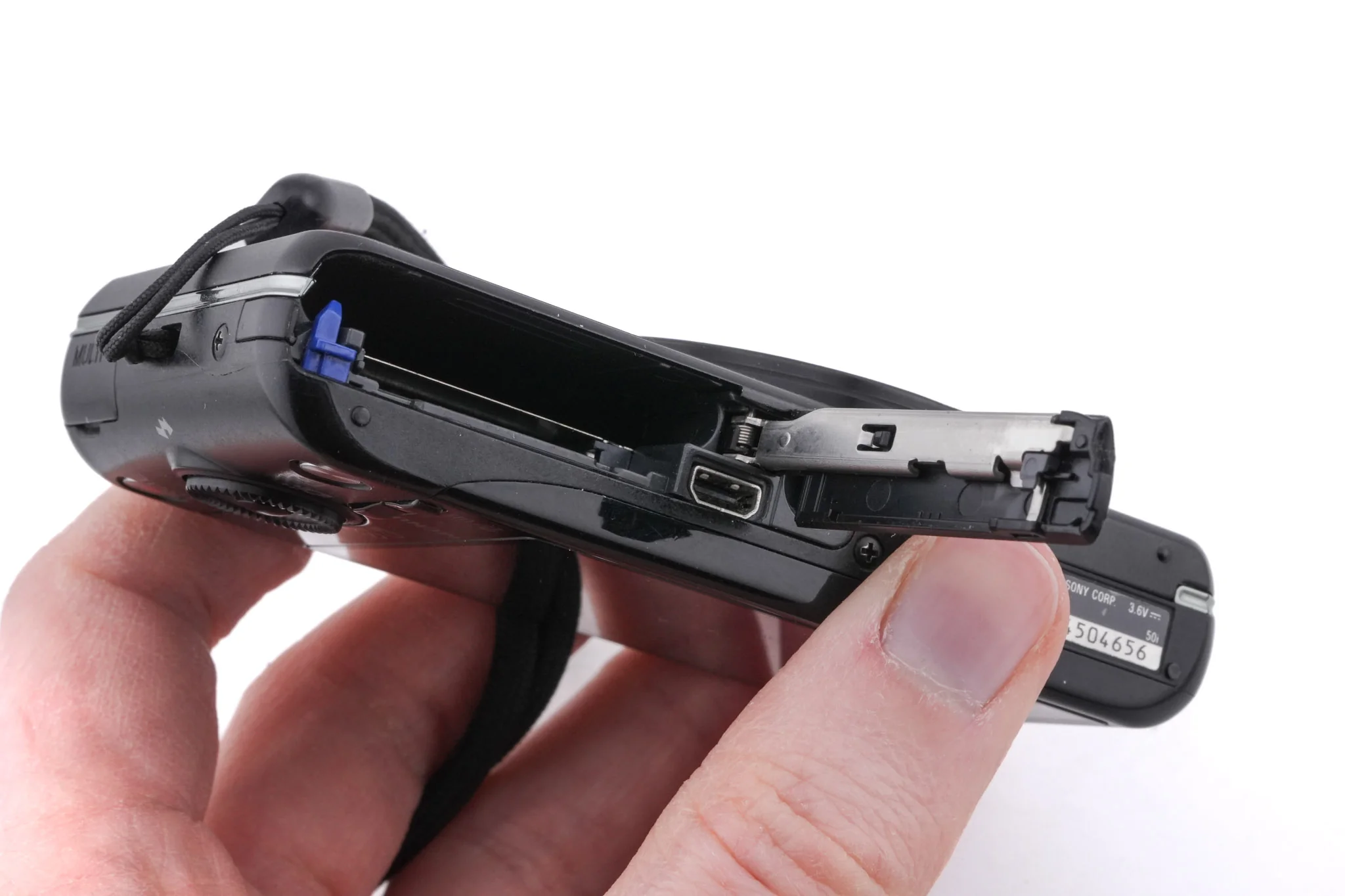 Sony Cyber-Shot DSC-WX220 - Image 6