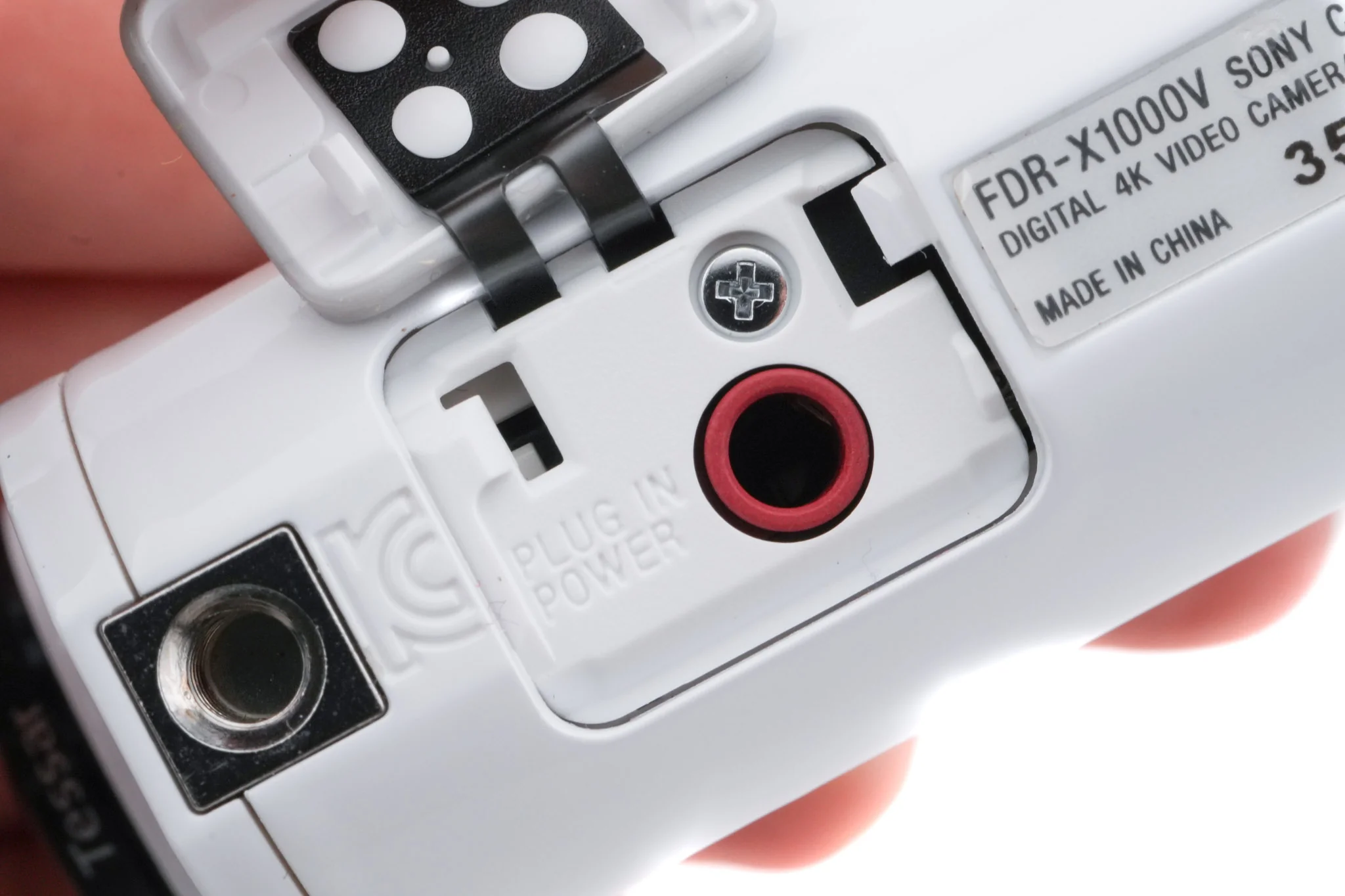 Sony FDR-X1000V - Image 6