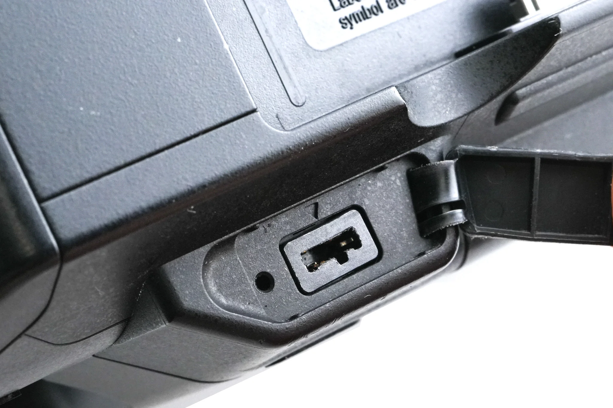 Sony NEX-FS700R - Image 5