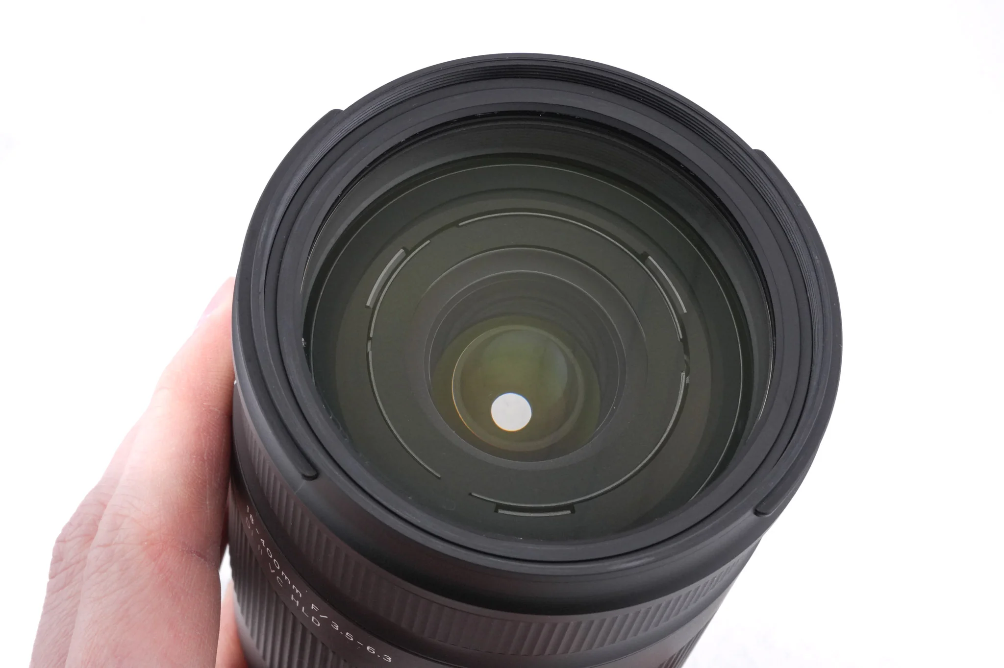 Tamron 18-400mm f3.5-6.3 Di II VC HLD (B028) - Image 5