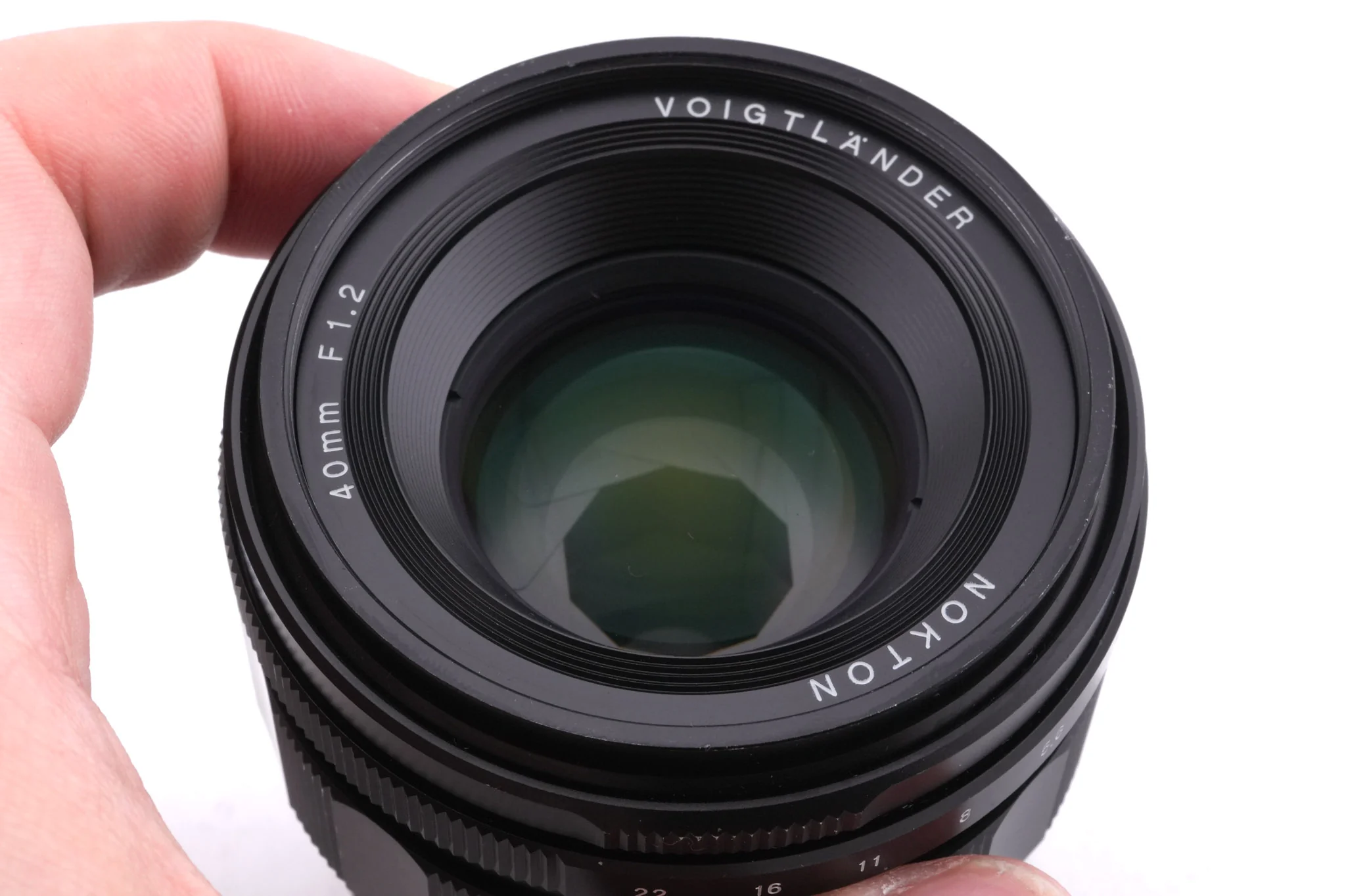 Voigtländer 40mm f1.2 Nokton Aspherical - Image 5