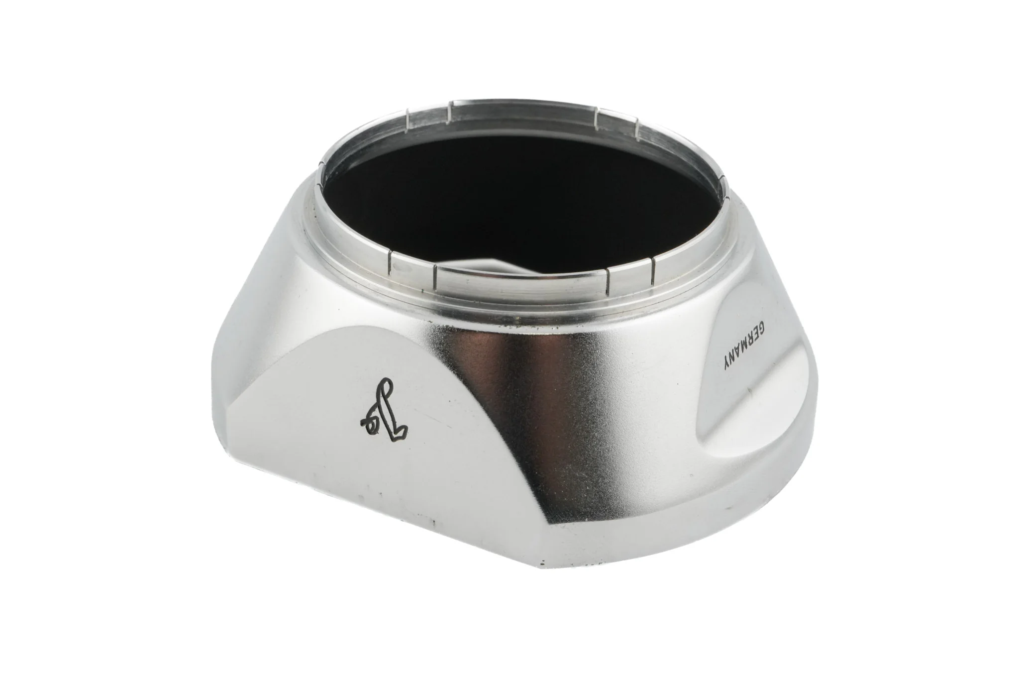 Voigtländer 47mm Push-On Lens Hood (310/47) - Image 2