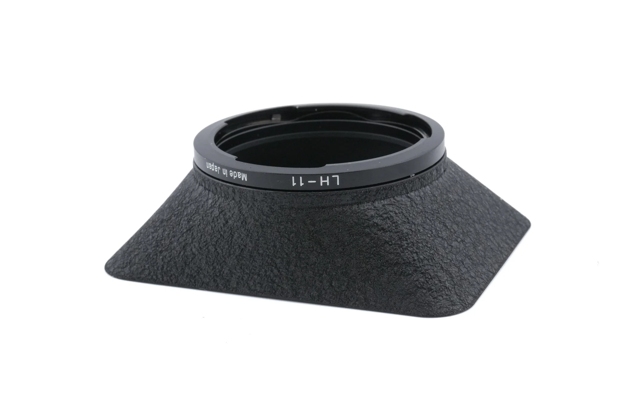 Voigtländer LH-11 Lens Hood - Image 2