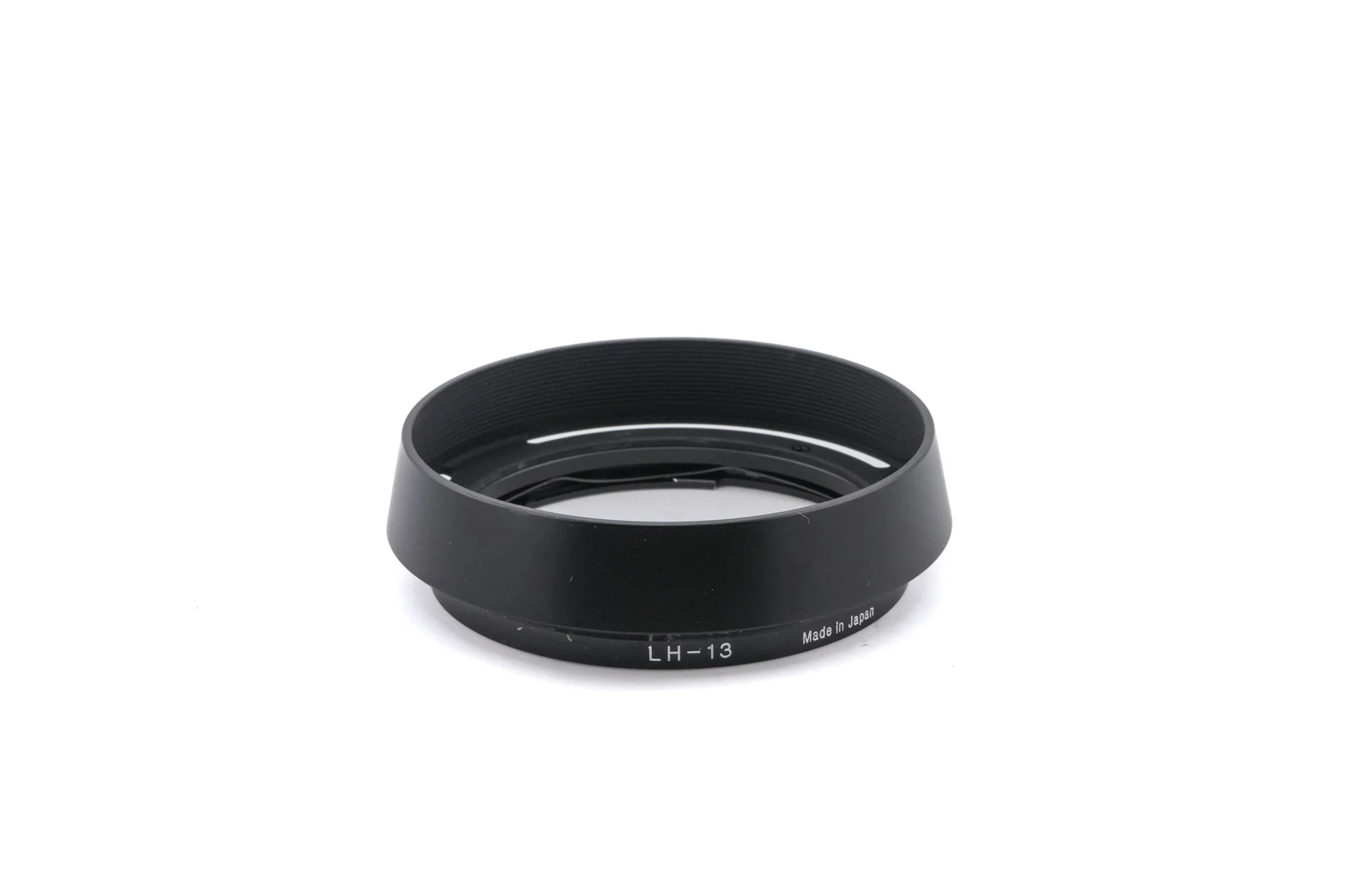 Voigtländer LH-13 Lens Hood - Image 2