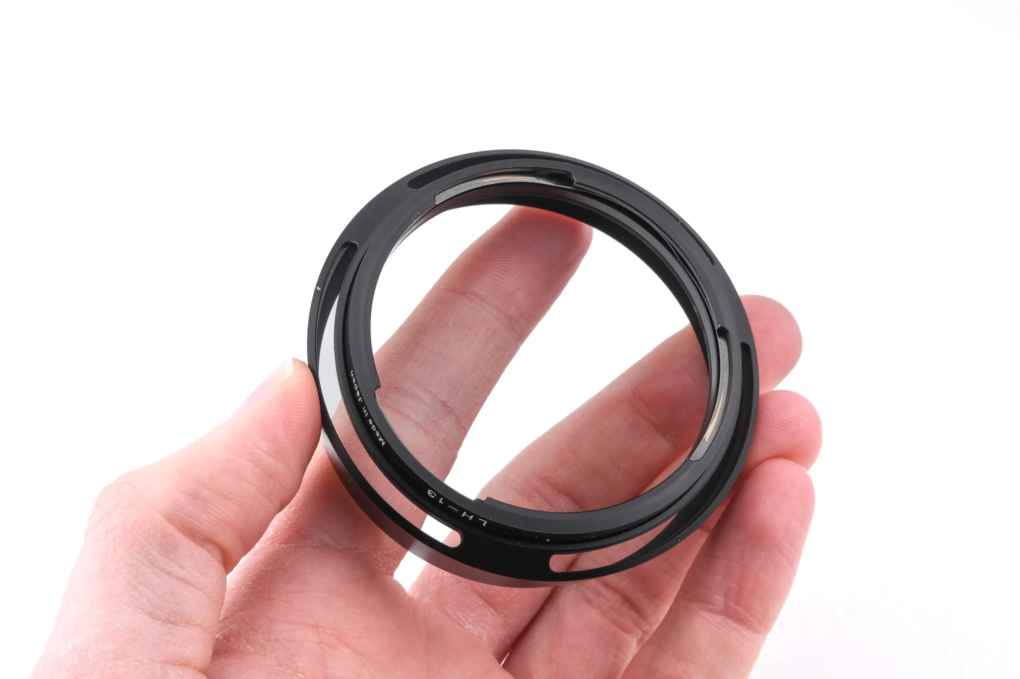 Voigtländer LH-13 Lens Hood - Image 4